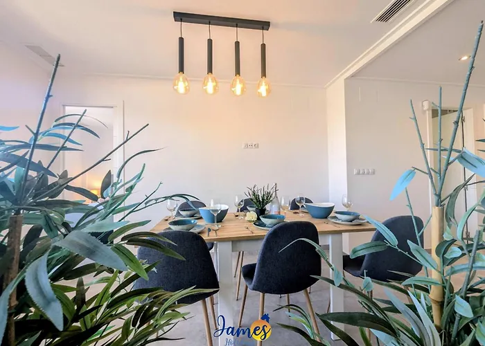 Tropical 3br Oasis With Pool Eb17 아파트 *